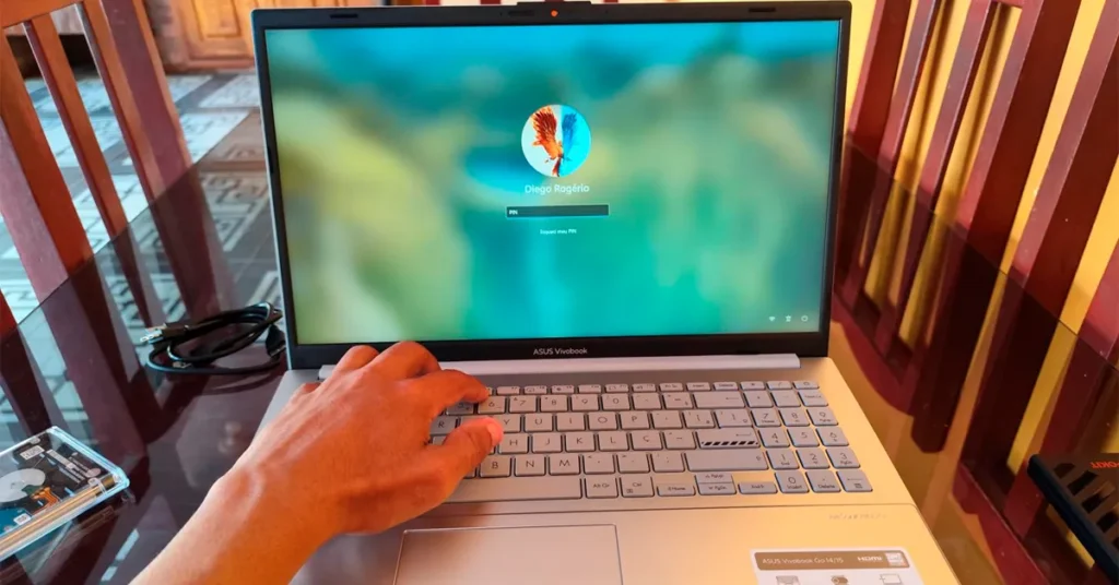Asus VivoBook Go 15 i3 é bom? Veja nossa experiência com ele